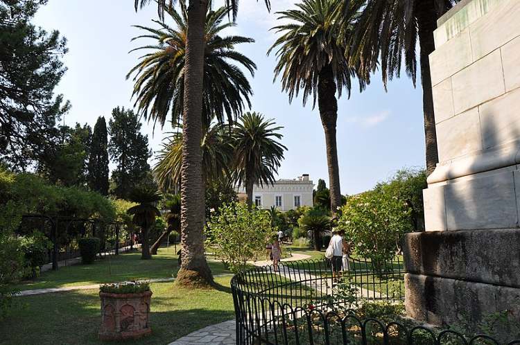 achillion palota kertje1