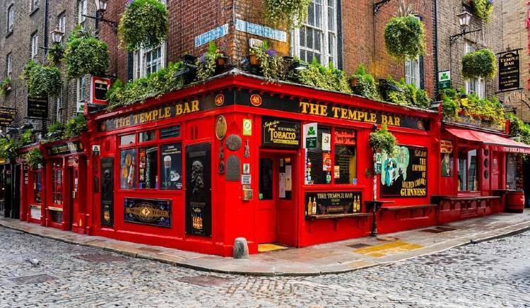 irorszag dublin temple bar1
