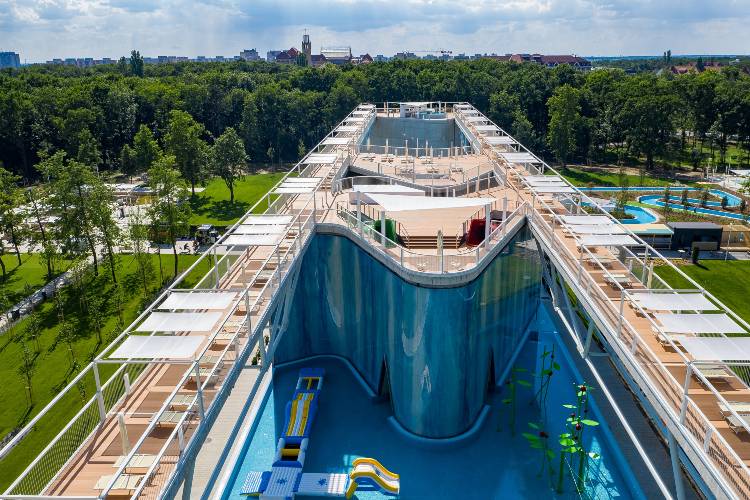 debrecen Aquaticum Strand min x