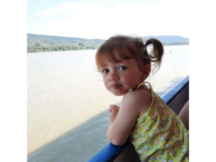 lujzi a hajon dunakanyar babakocsival