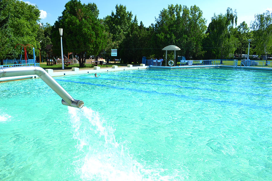 termalfurdo strand tiszafured 2