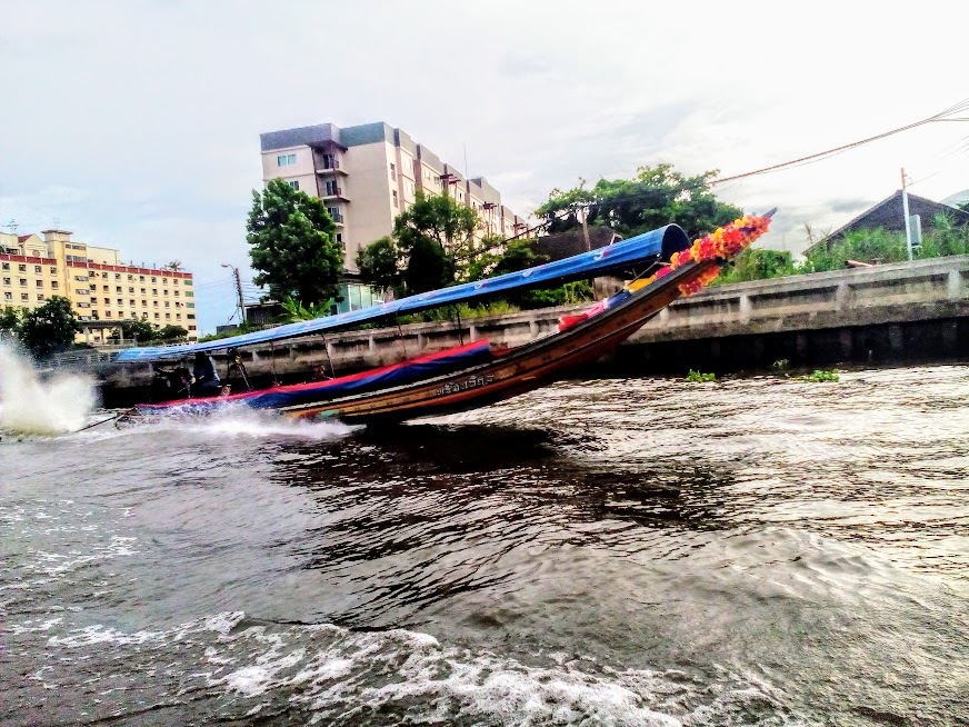 Bangkok motorcsőnak